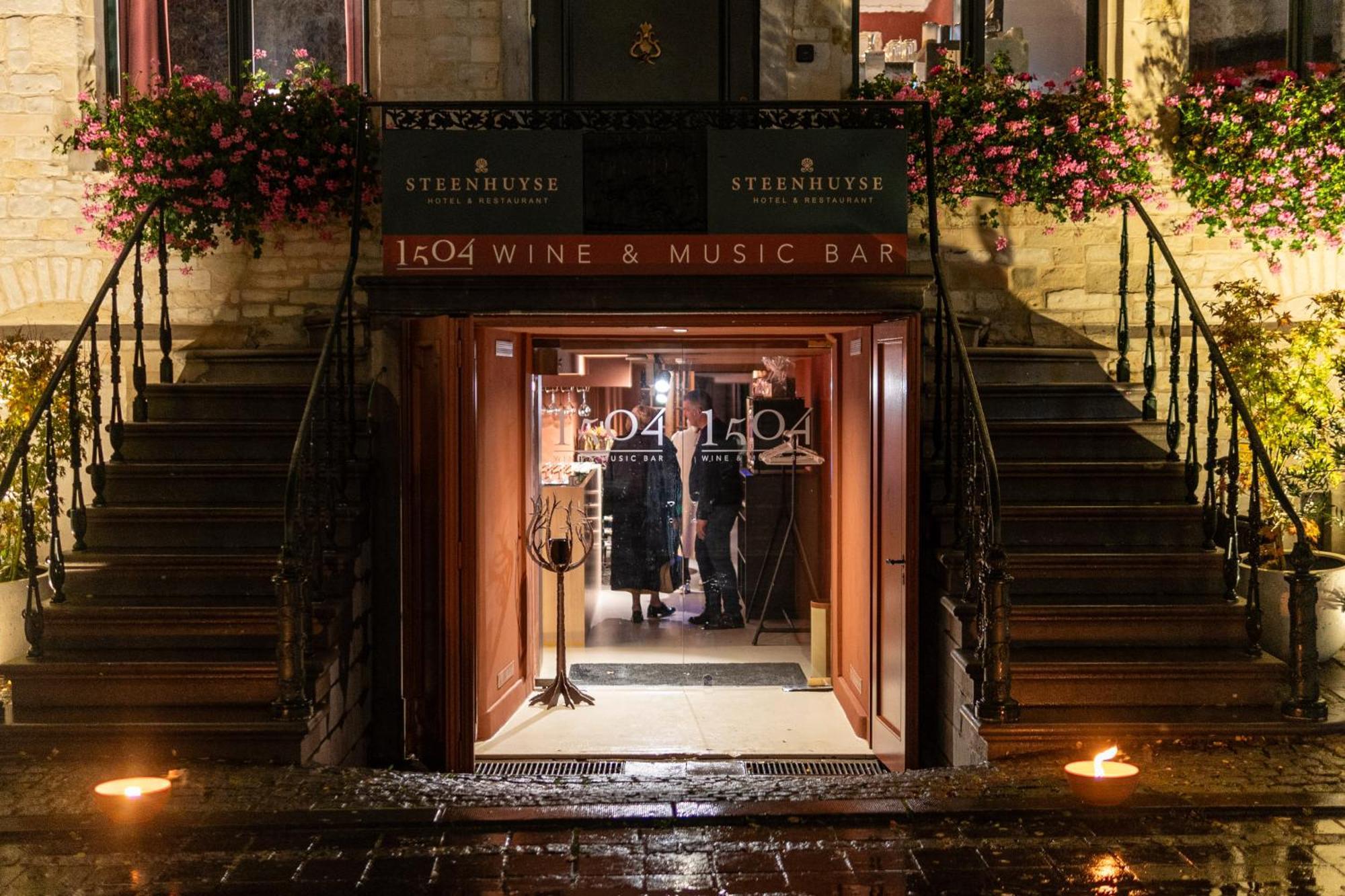 Hotel Restaurant Steenhuyse オーデナールデ エクステリア 写真